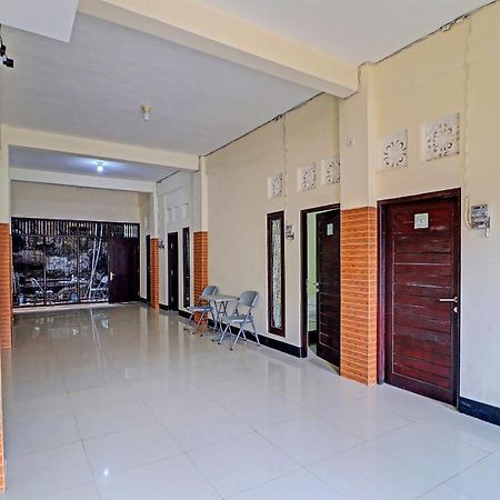 Oyo 91864 Holistic Stay Jimbaran Exteriér fotografie