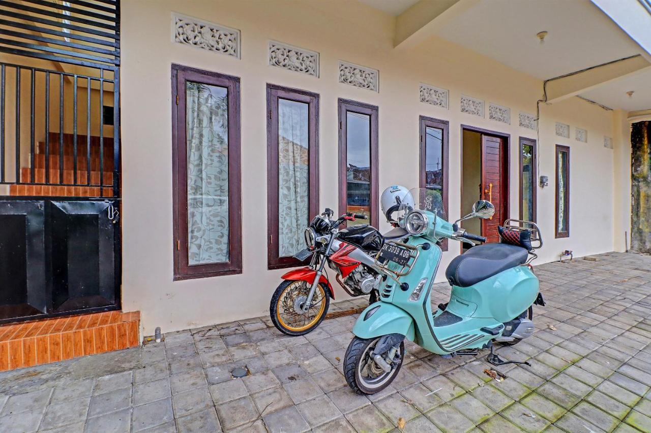 Oyo 91864 Holistic Stay Jimbaran Exteriér fotografie