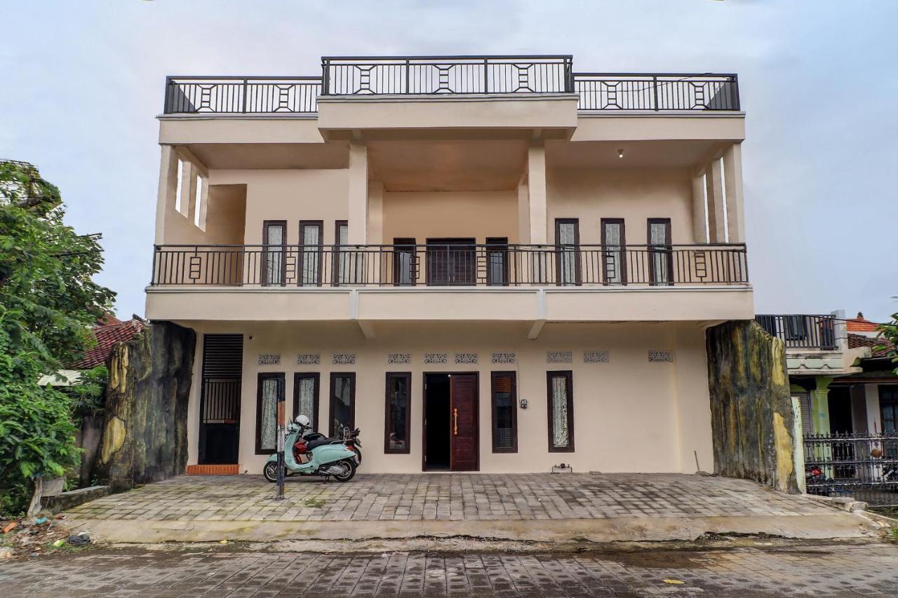 Oyo 91864 Holistic Stay Jimbaran Exteriér fotografie