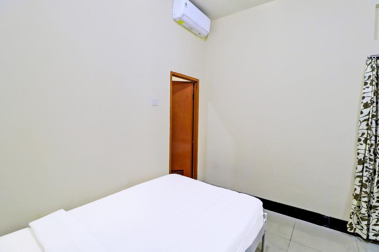 Oyo 91864 Holistic Stay Jimbaran Exteriér fotografie